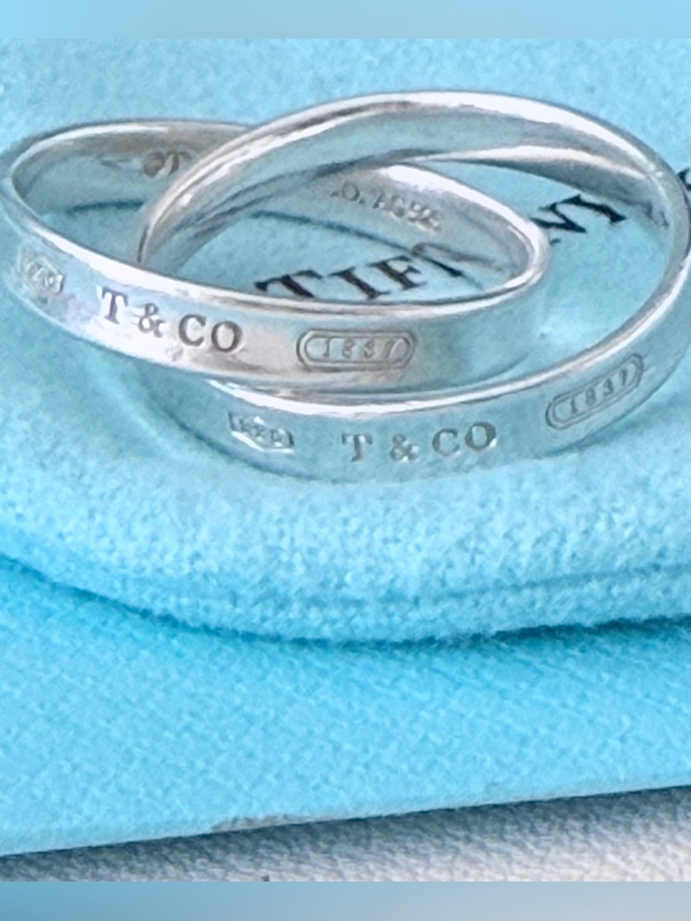 Tiffany & Co. Sterling 1837 Interlocking Circles Ring - Picture 11 of 14